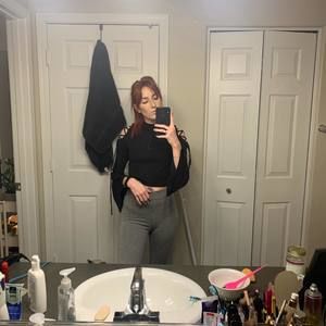 Meet your Posher, Taylor